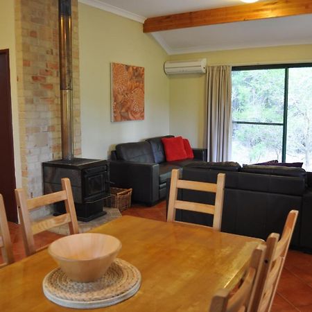Karri Valley Chalets Pemberton Esterno foto