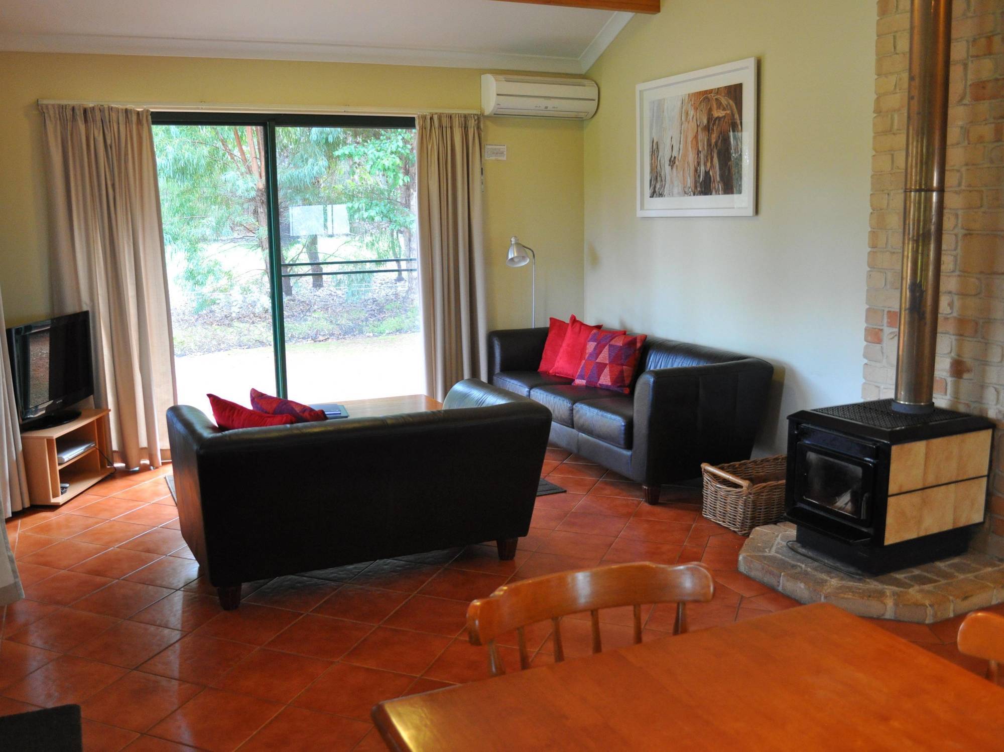 Karri Valley Chalets Pemberton Esterno foto
