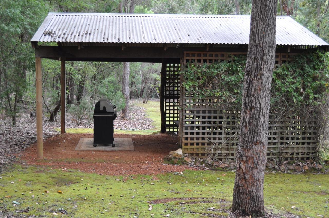 Karri Valley Chalets Pemberton Esterno foto